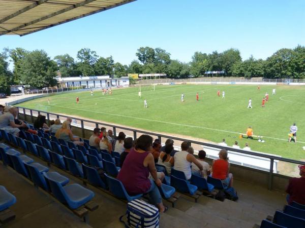 Robert-Kölsch-Stadion - Bürstadt