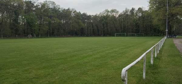 Sportanlage Burgdorfer Weg B-Platz - Uetze-Katensen
