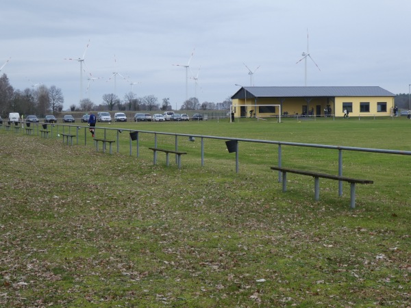 Sportanlage Zernitz - Zernitz-Lohm