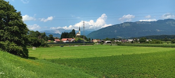 Stadion pod Farovžem - Naklo