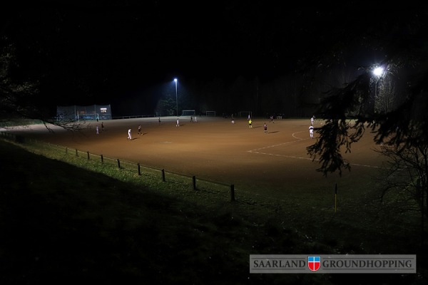 Sportplatz Kreuzhügel - Ruschberg