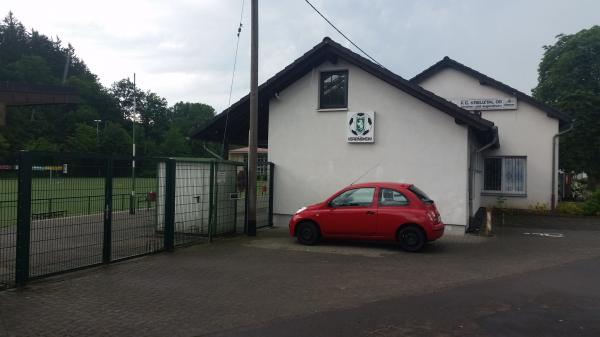 Sportplatz Moltkestraße - Kreuztal-Ernsdorf