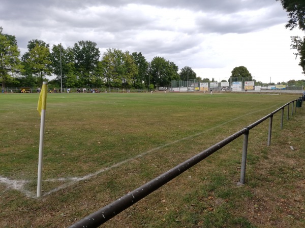 Sportplatz Schwarzer Stein - Kassel-Philippinenhof