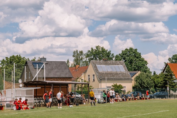 Sportplatz Jahnring - Schleife
