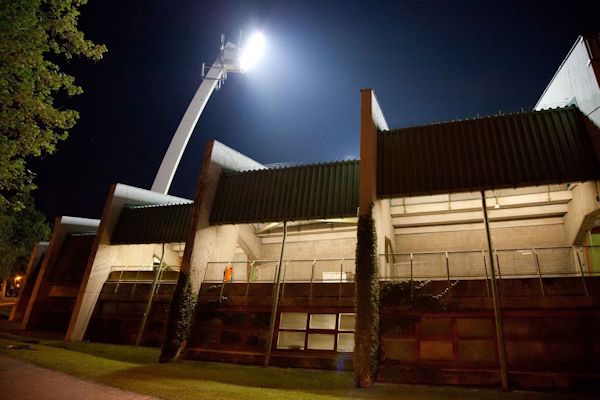 Rudolf-Tonn-Stadion - Schwechat