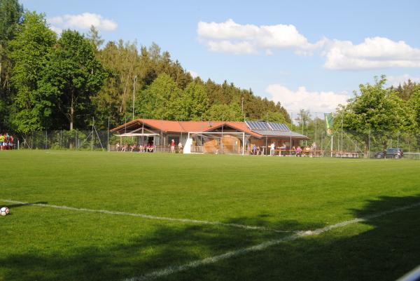 Waldstadion - Neufraunhofen