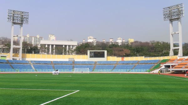 Hyochang Stadium - Seoul