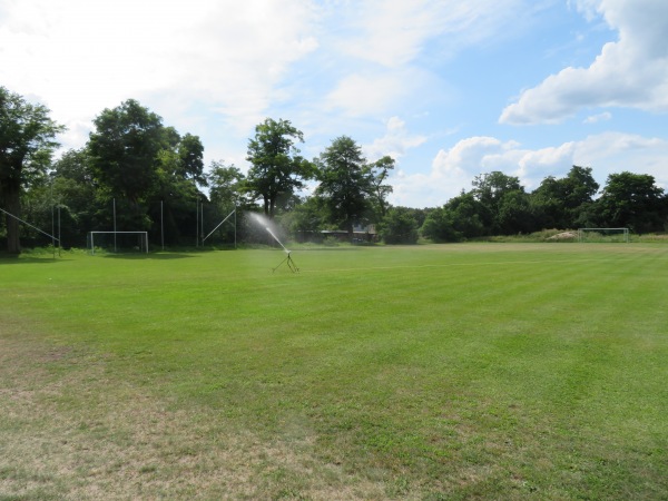 Gemeinde-Sportplätze Strandweg 2 - Halbe