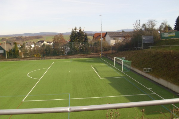 Sportplatz Wallbacher Straße 2 - Idstein-Wörsdorf