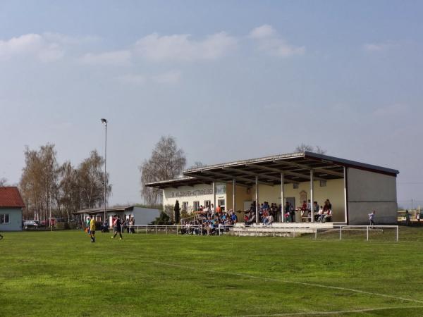 Sportplatz Wulzeshofen - Laa an der Thaya