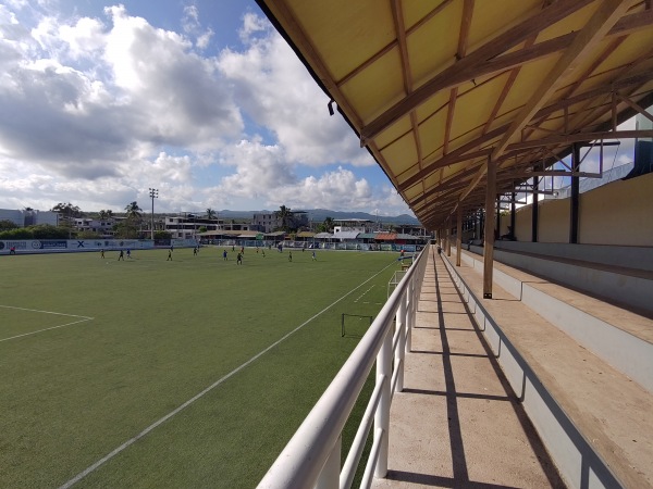 Estadio Sintético de Miraflores - Puerto Ayora, Santa Cruz, Galápagos