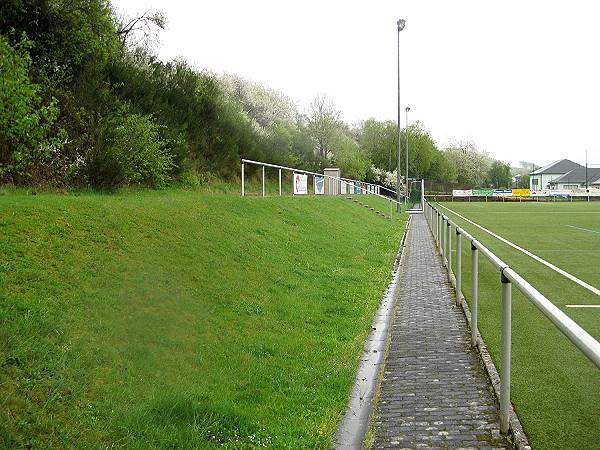 Sportplatz am Wasserhaus - Strohn