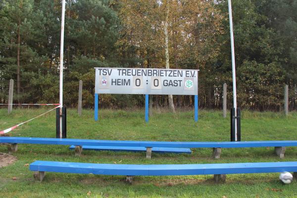 Waldstadion - Treuenbrietzen