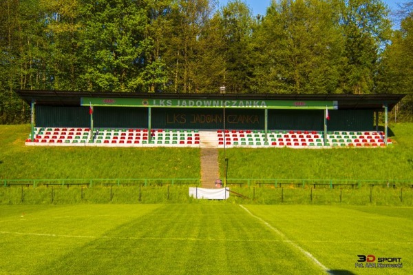 Stadion Jadowniki - Jadowniki