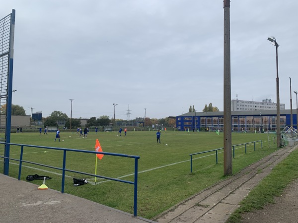 Stadion am Quenz Nebenplatz 1 - Brandenburg/Havel