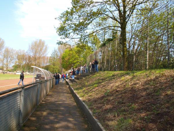 Heinrich-Hamacher-Sportpark - Duisburg-Neumühl