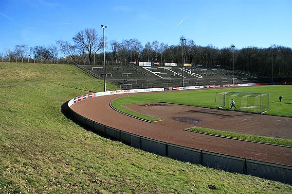 Stufen zur Hälfte weg