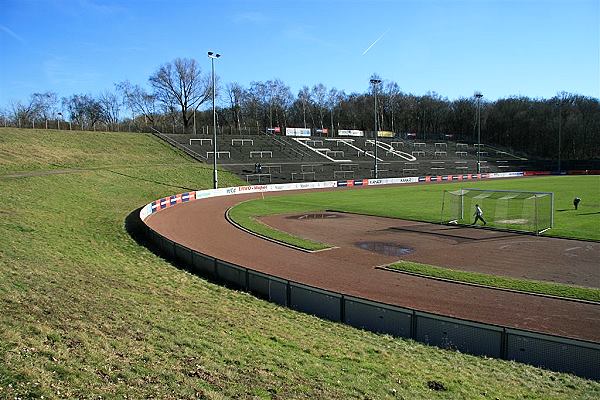 Stufen zur Hälfte weg