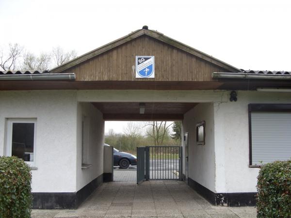 Sportplatz an der Bahn - Borken/Hessen-Trockenerfurth
