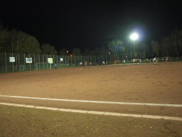 Sportplatz im Gleisdreieck - Bielefeld-Brackwede