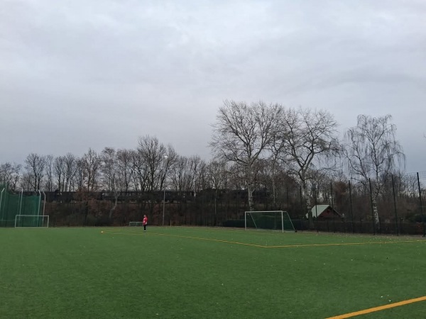 Fritz-Lesch-Sportplatz 2 - Berlin-Adlershof