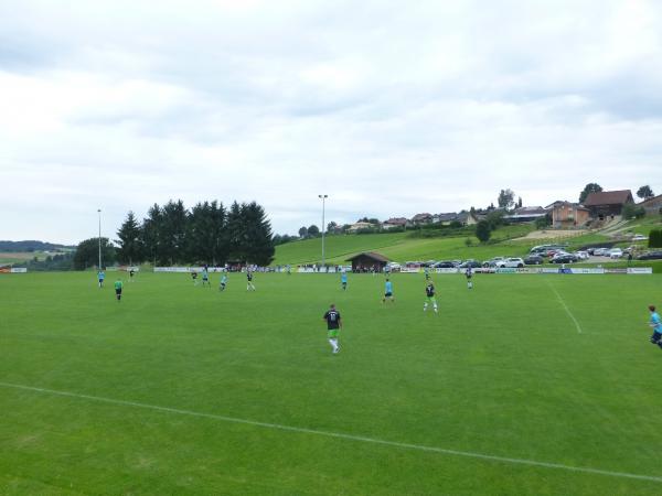 Sportplatz Eberhardsberg - Büchlberg-Eberhardsberg