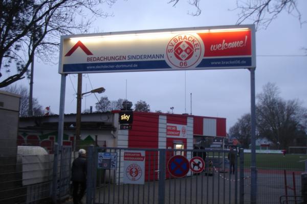 Sportplatz am Hallenbad - Dortmund-Brackel