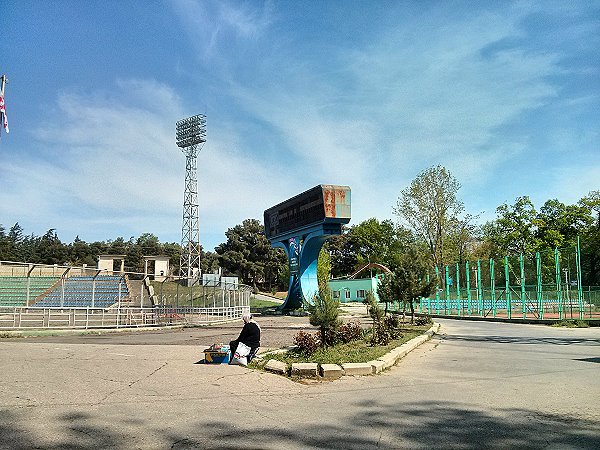 Stadioni Poladi - Rustavi