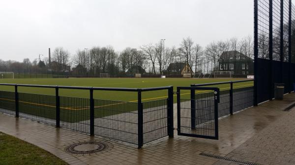 Sportplatz Bornbacher Weg - Remscheid-Bergisch Born