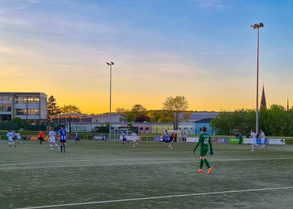 Stadion an der Theodor-Heuss-Schule Nebenplatz - Wirges