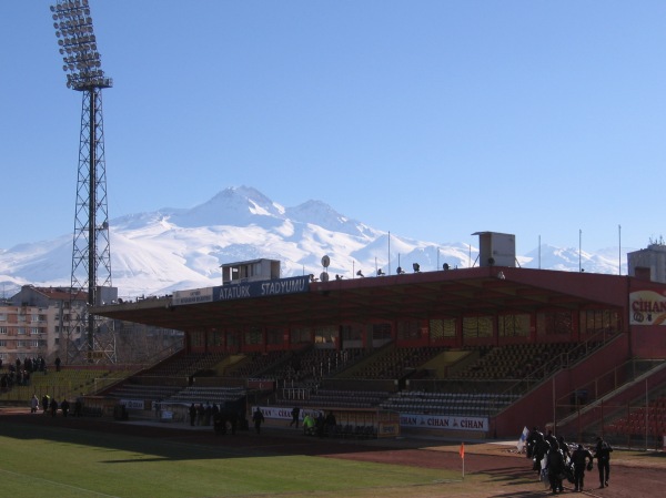 Kayseri Atatürk Stadyumu - Kayseri