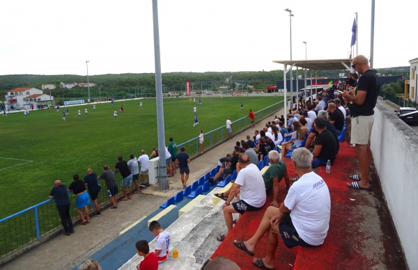 Stadion Gordan Demo - Posedarje
