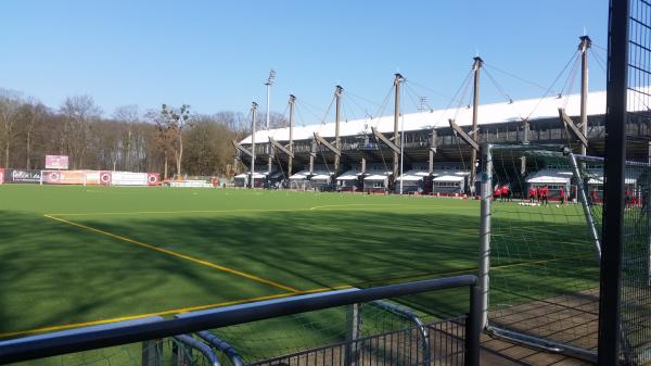 Sportpark Höhenberg Platz 2 - Köln-Höhenberg