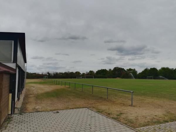 Sportplatz am Eckbach - Großniedesheim
