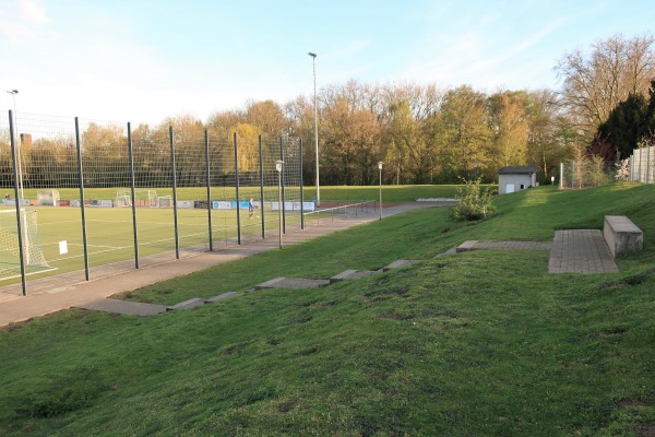 Hubert-Schäfer-Sportpark - Neuss-Weissenberg