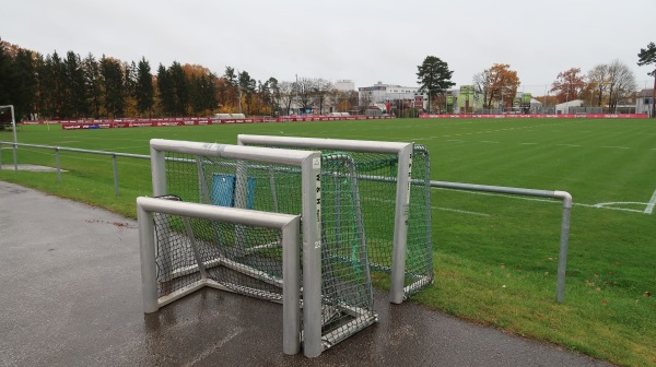 Sportpark Valznerweiher Platz 4 - Nürnberg-Zerzabelshof