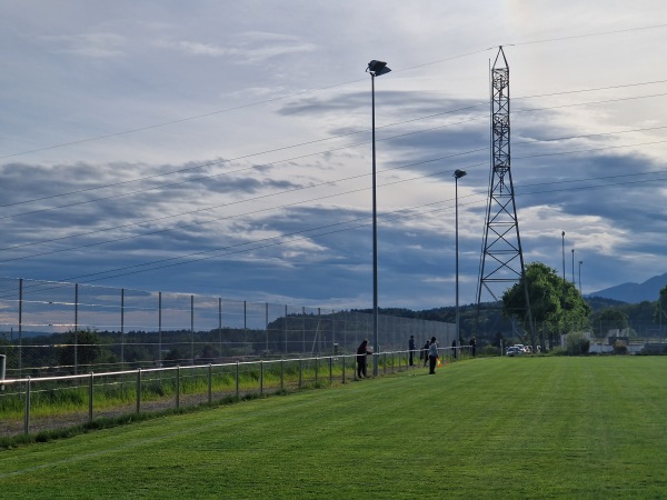 Sportplatz Lindenrain - Attiswil