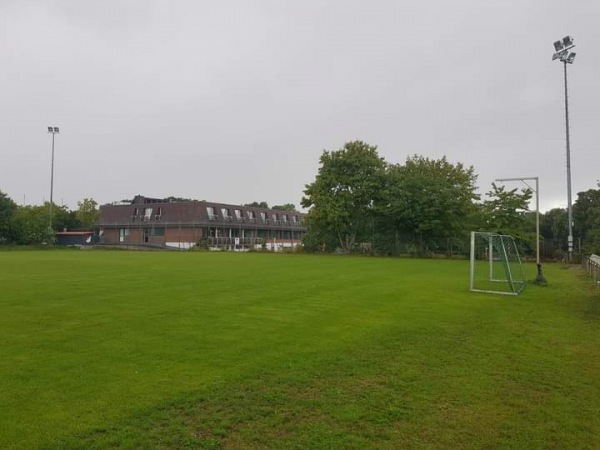 Sportzentrum Adendorf D-Platz - Adendorf