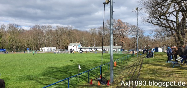 Paul-Zobel-Sportplatz - Berlin-Schönholz