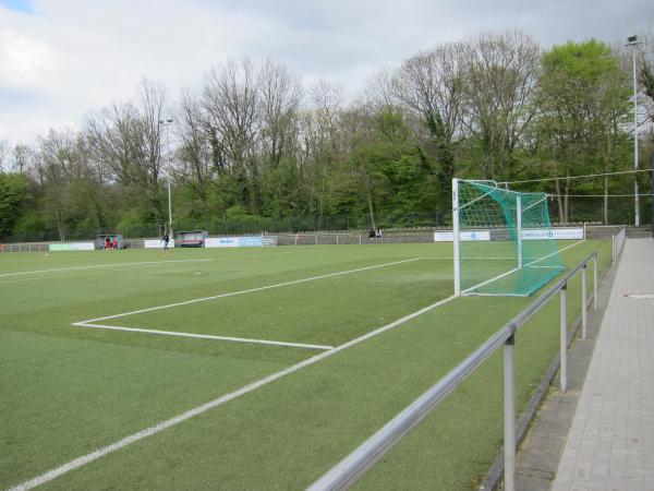 Sportplatz Freiheitshagen - Düsseldorf-Angermund