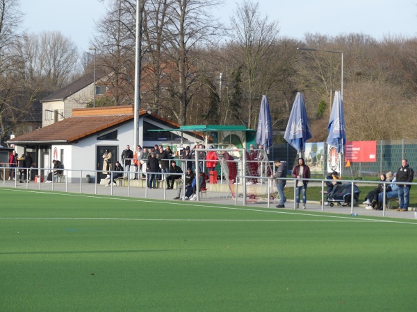 Sportplatz Ivenshofweg - Köln-Merkenich