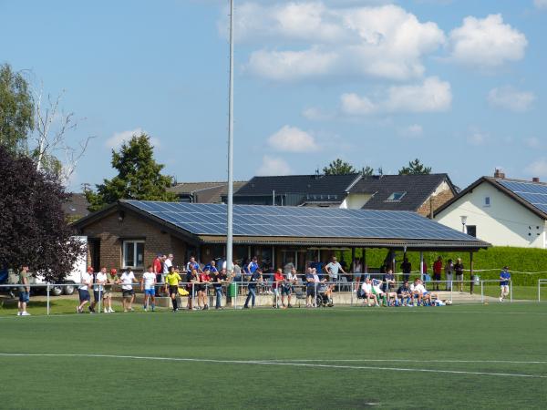 Sportplatz Locher Weg - Rheinbach-Oberdrees