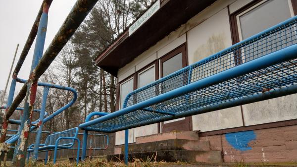 Höhlholzstadion - Oelsnitz/Erzgebirge-Neuoelsnitz
