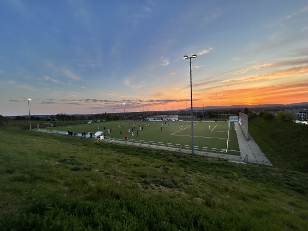Stadion an der Waldhohl Nebenplatz - Karben-Groß-Karben
