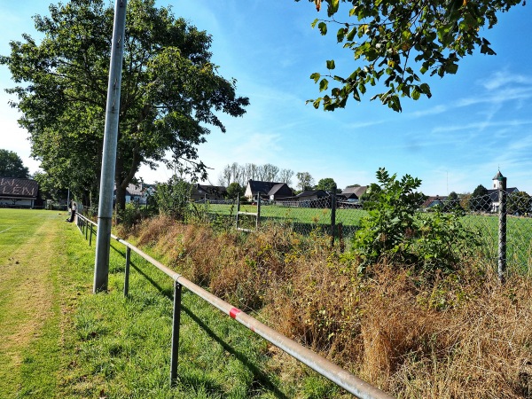 Sportplatz an der Schützenhalle - Balve-Mellen