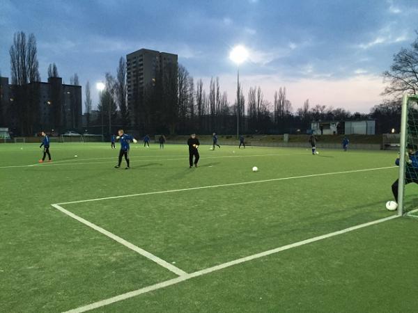 Preussenstadion Malteserstraße Nebenplatz - Berlin-Lankwitz