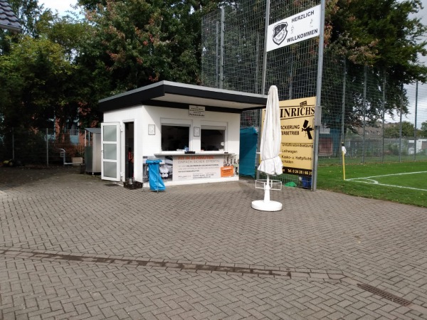 Sportanlage Karolingerstraße Platz 2 - Niederzier-Huchem-Stammeln