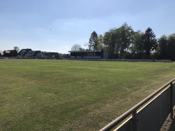 Sportplatz im Dorf - Hopsten-Halverde