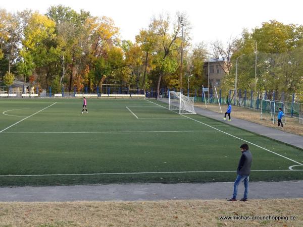 Stadion Chilanzorskoe pole  - Toshkent (Tashkent)