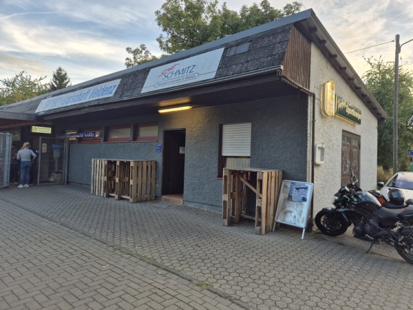 Sportplatz am Bach - Veldenz